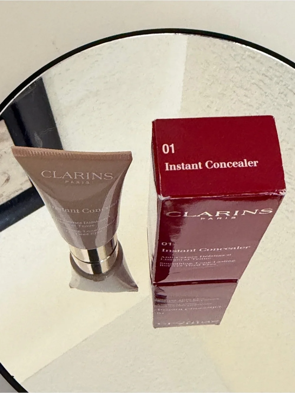 NWB Clarins instant concealer 01